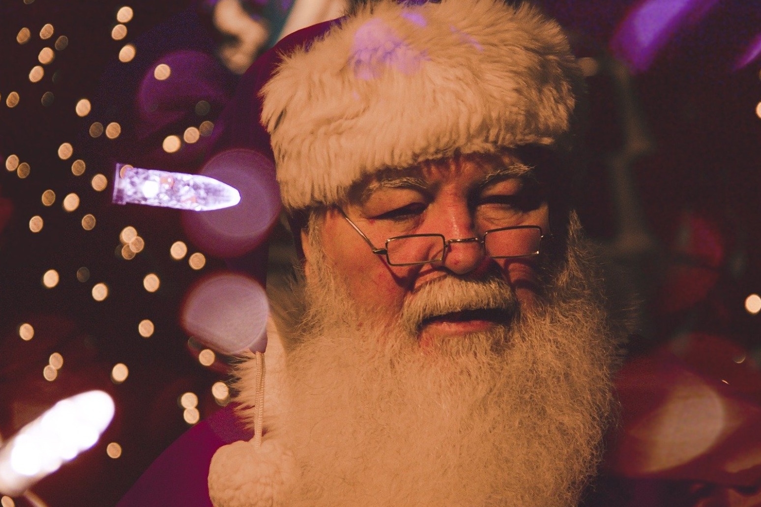 SANTA SPOTTING: PARENTS TURN TO SMART TECH TO PROVE FATHER CHRISTMAS IS REAL 